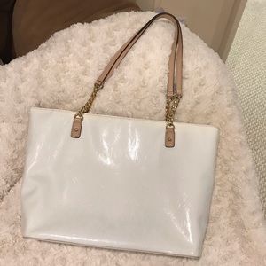 MK jet set white patent tote with gold chain